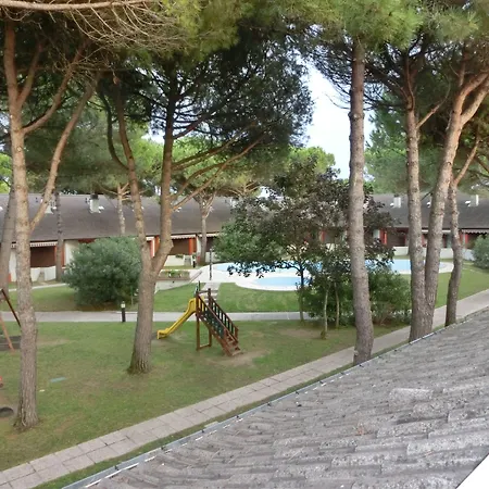 Relax And Fun By The Pool Apartamento Bibione