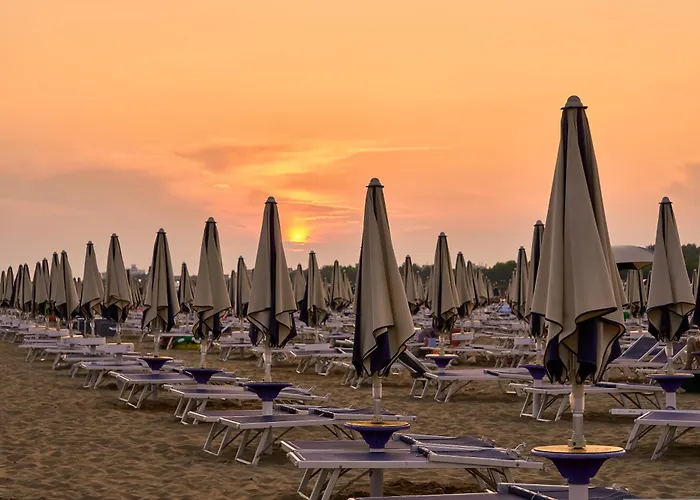 Relax And Fun By The Pool Bibione