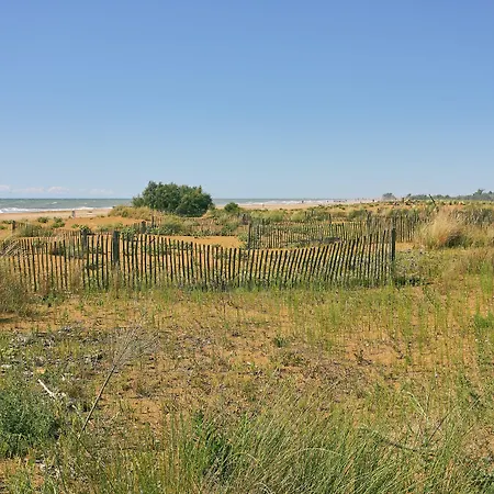 Apartment Relax And Fun By The Pool